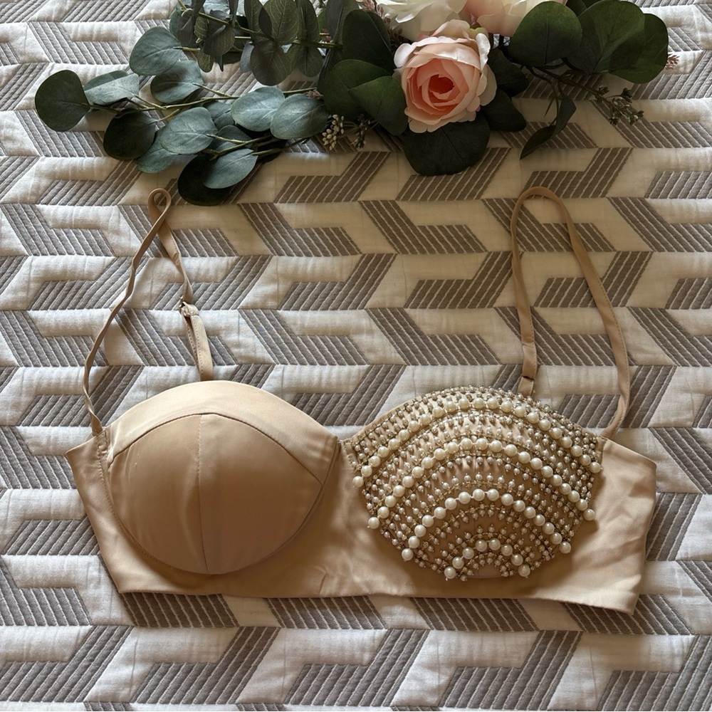 Blithe LA  Pearl Embellished Beige Underwire Bra Top Size Medium